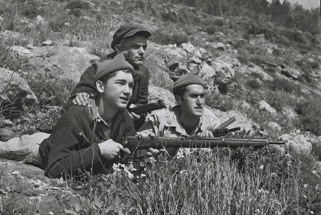 Haganah-Kämpfer im Balfour-Wald. Credit: Zoltan Kluger / GPO